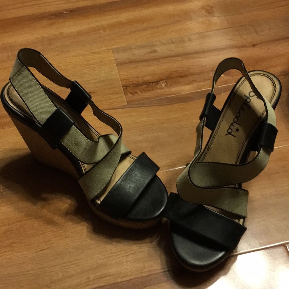 Splendid Wedges - Gently Used!